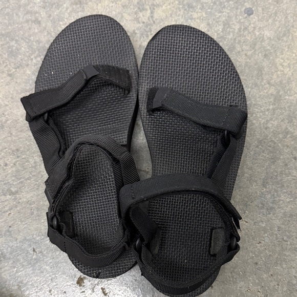 Teva Black Adjustable Sandals - Picture 3 of 3